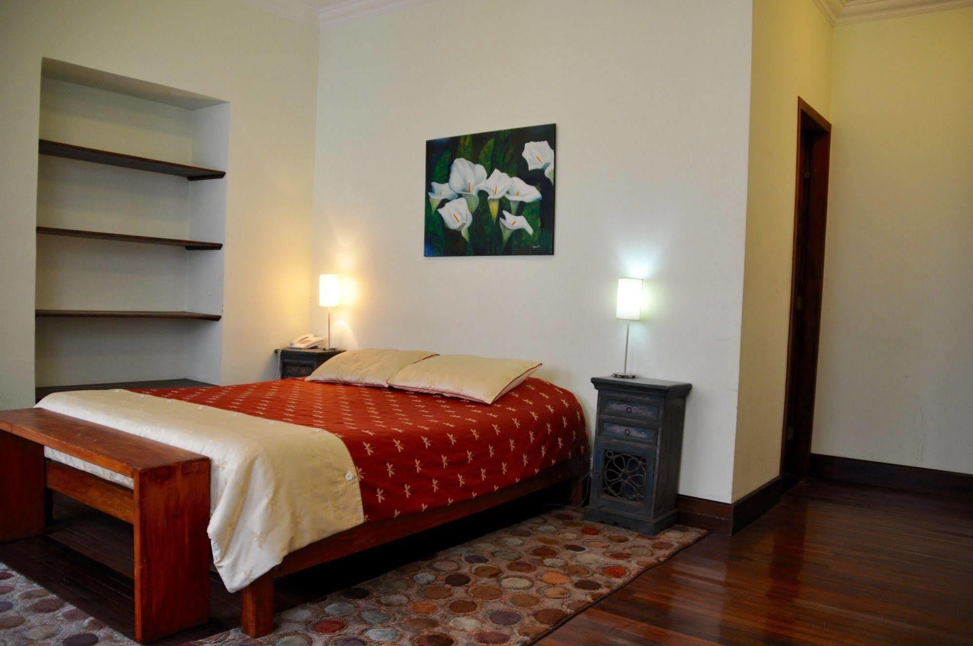 Boutique Hotel Casa Foch Кито Экстерьер фото