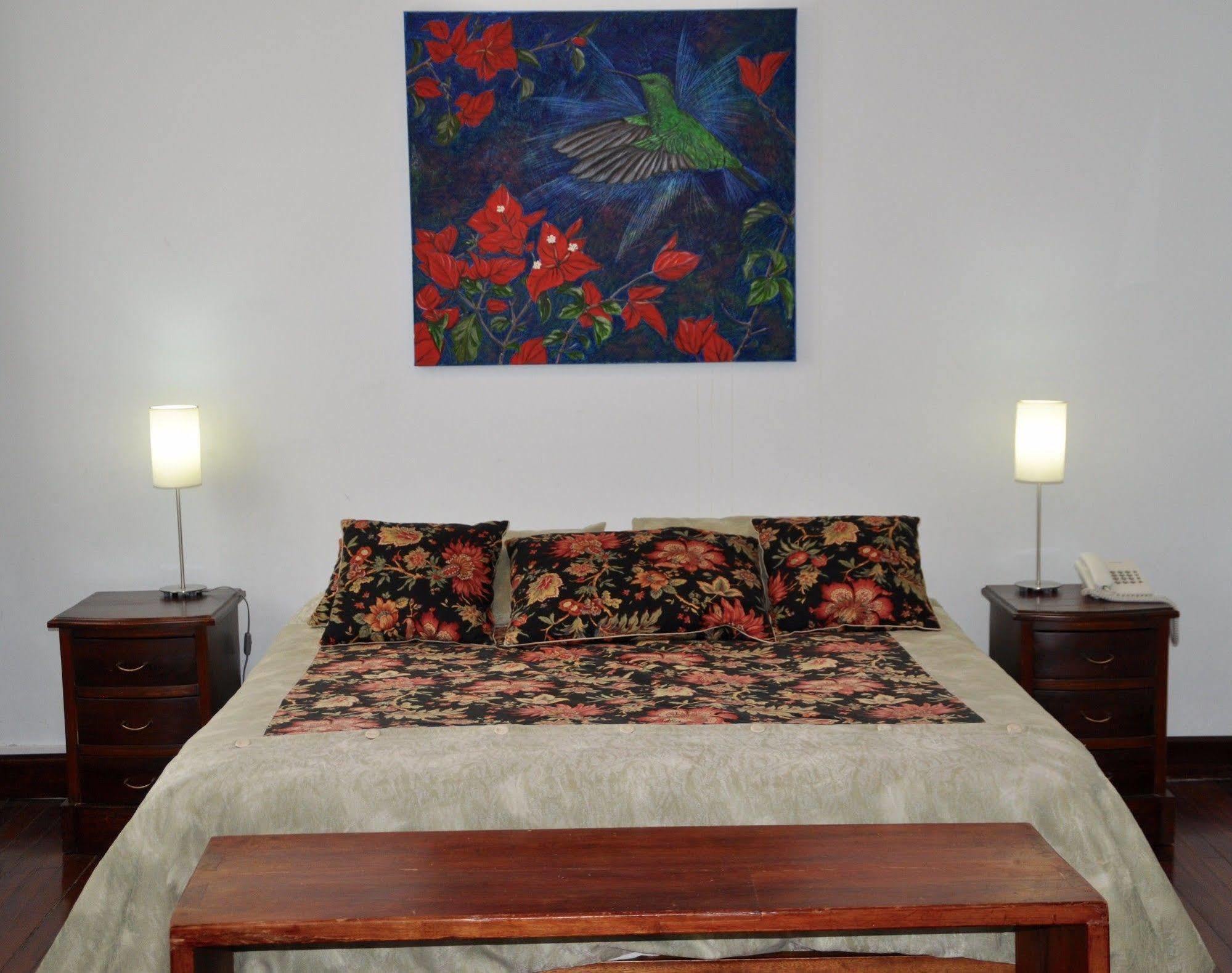 Boutique Hotel Casa Foch Кито Экстерьер фото
